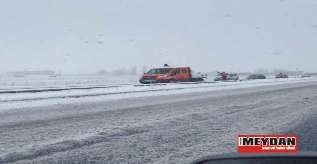 Kar ve buzlanma ulaşımı engelliyor