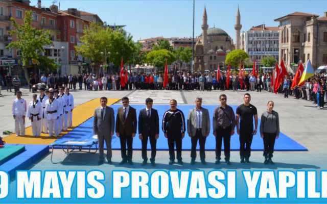 19 Mayıs Provasında Minik Jimnastikçiler Damga Vurdu